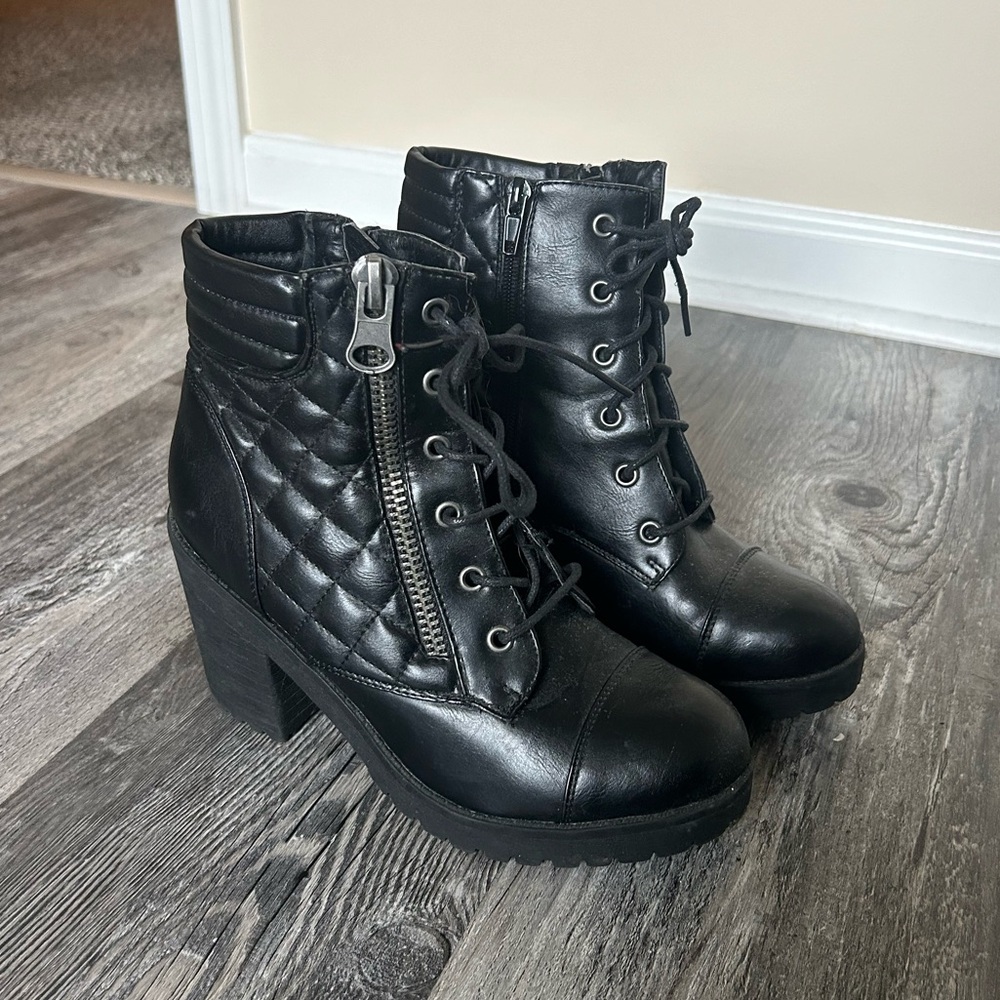 Black Leather Zipper Lace Up Tie Heeled Boots